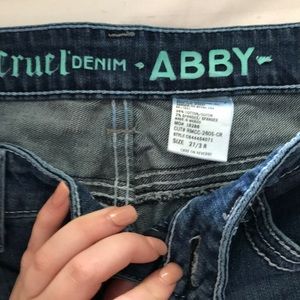 Size 27 cruel girl jeans
